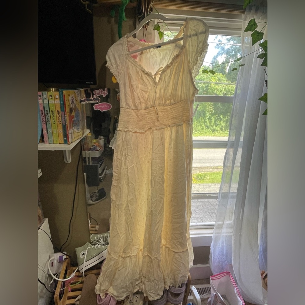 Old Navy Cream/White Dress